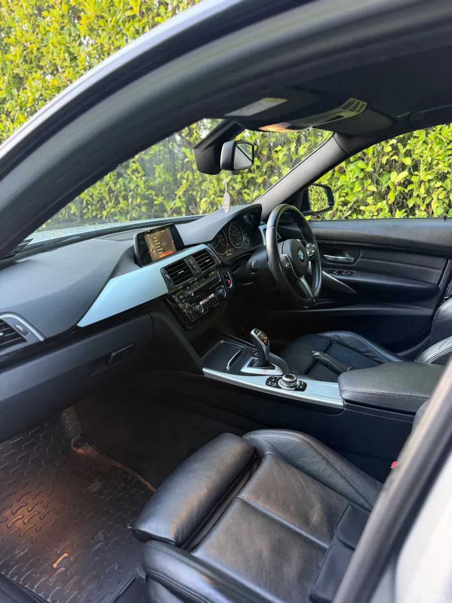 BMW 3-Series Saloon, Diesel, 2017, Silver