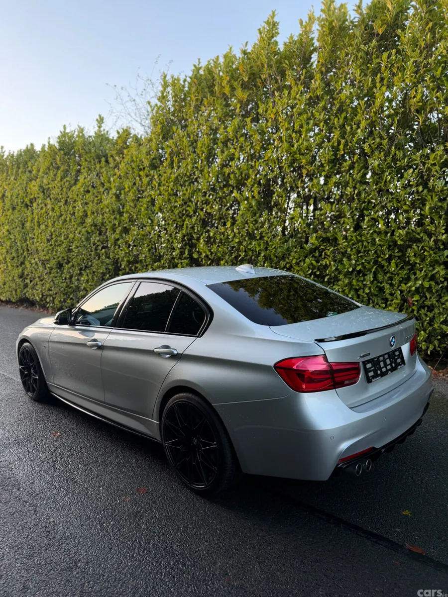 BMW 3-Series Saloon, Diesel, 2017, Silver