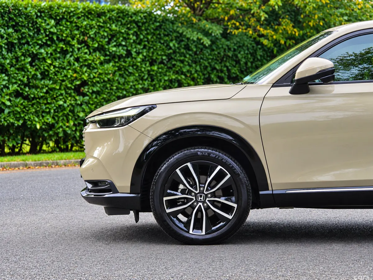 Honda Vezel SUV, Petrol Hybrid, 2022, Beige