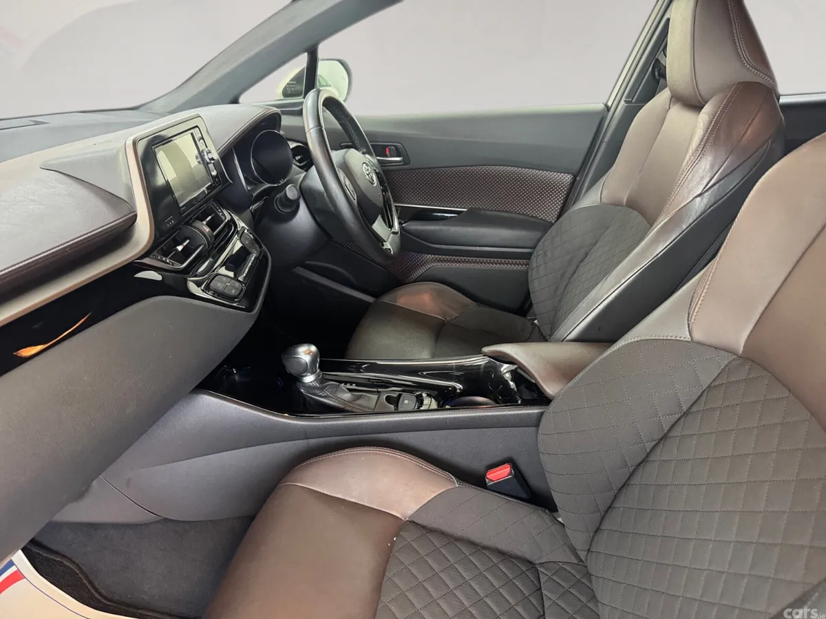 Toyota C-HR Hatchback, Petrol Hybrid, 2017, White