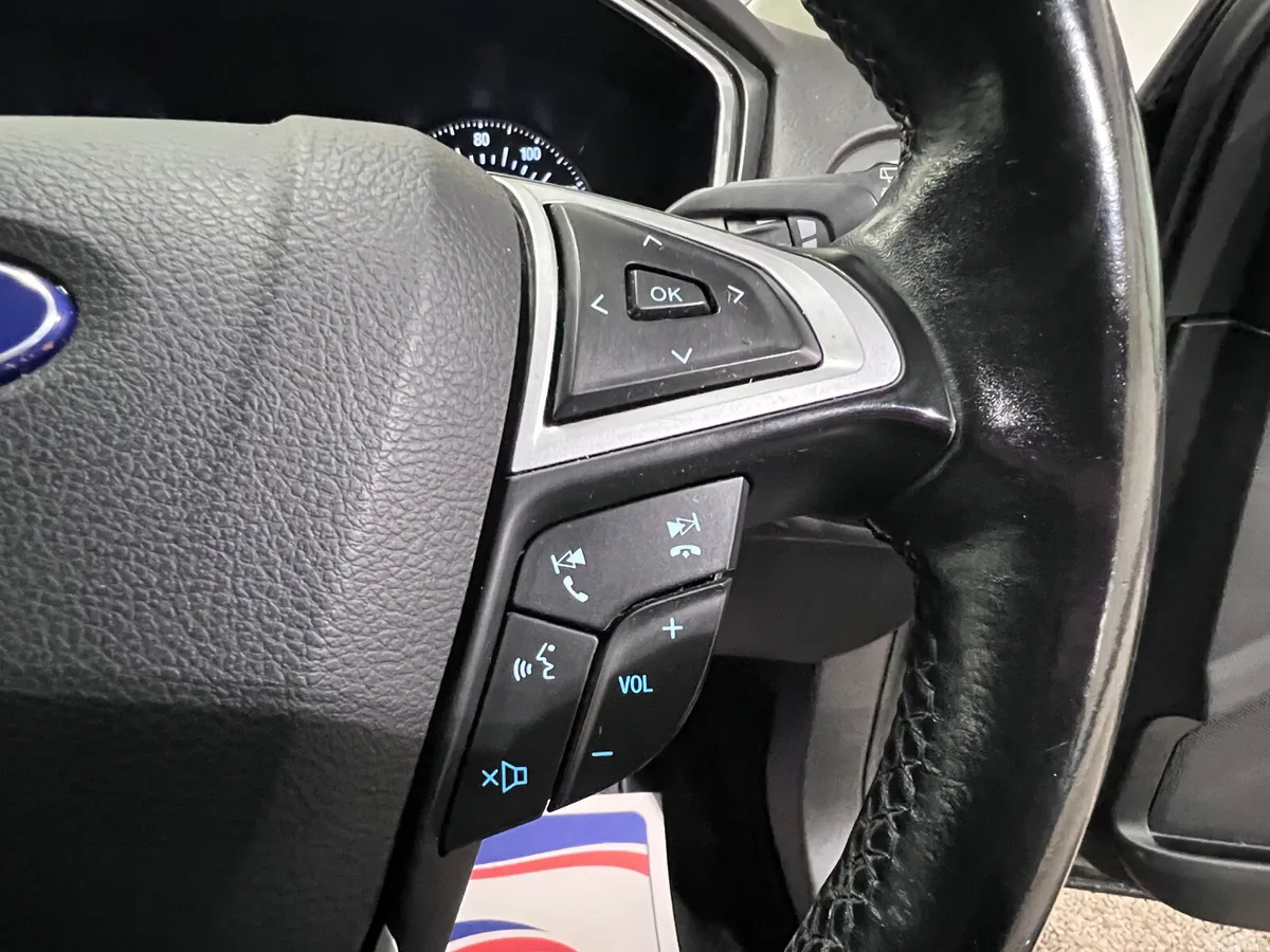 Ford Mondeo Hatchback, Diesel, 2015, Black