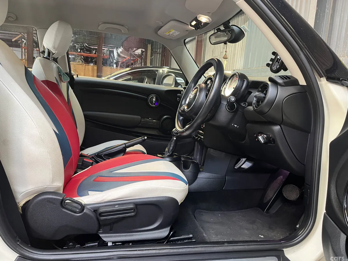 Mini Cooper Hatchback, Petrol, 2016, White