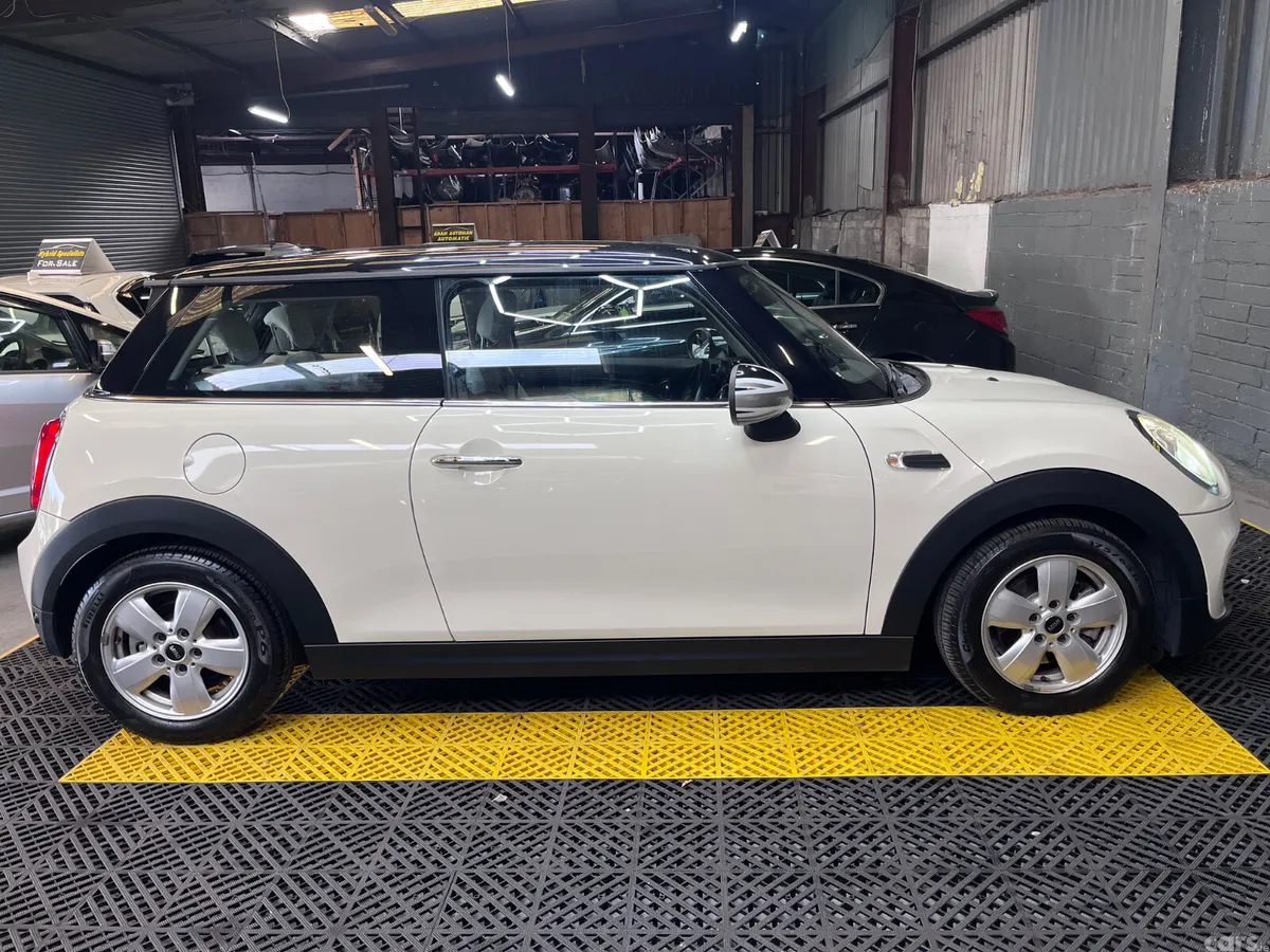 Mini Cooper Hatchback, Petrol, 2016, White