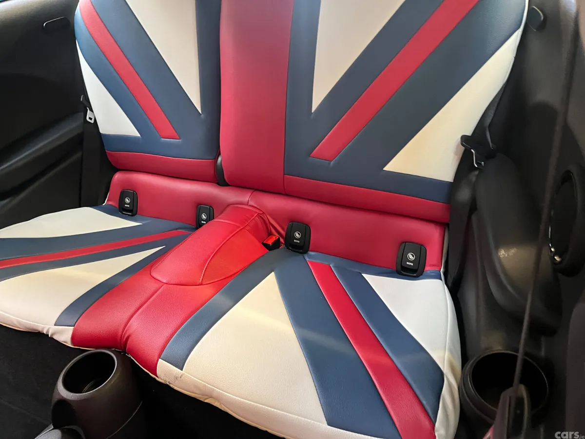 Mini Cooper Hatchback, Petrol, 2016, White