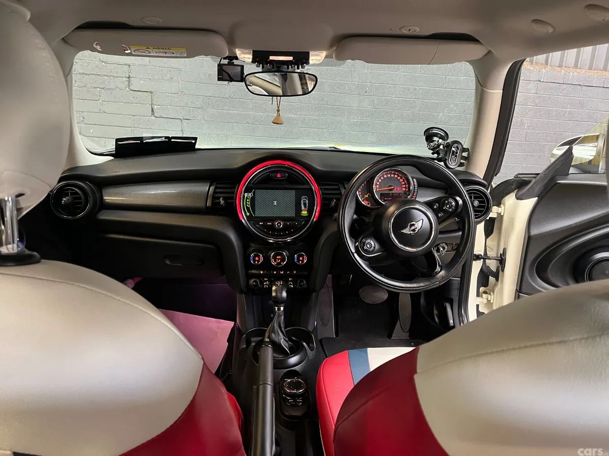 Mini Cooper Hatchback, Petrol, 2016, White