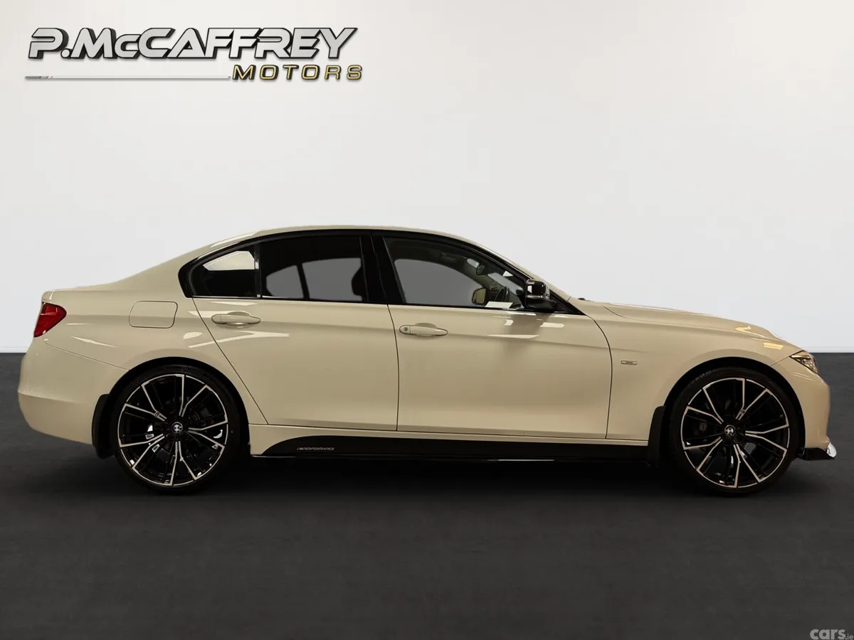 BMW 3-Series Saloon, Diesel, 2015, White