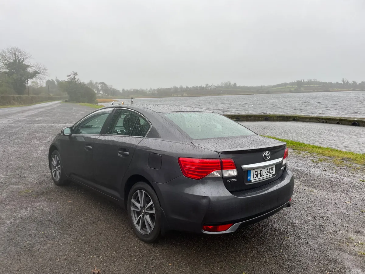 Toyota Avensis Saloon, Diesel, 2015, Grey