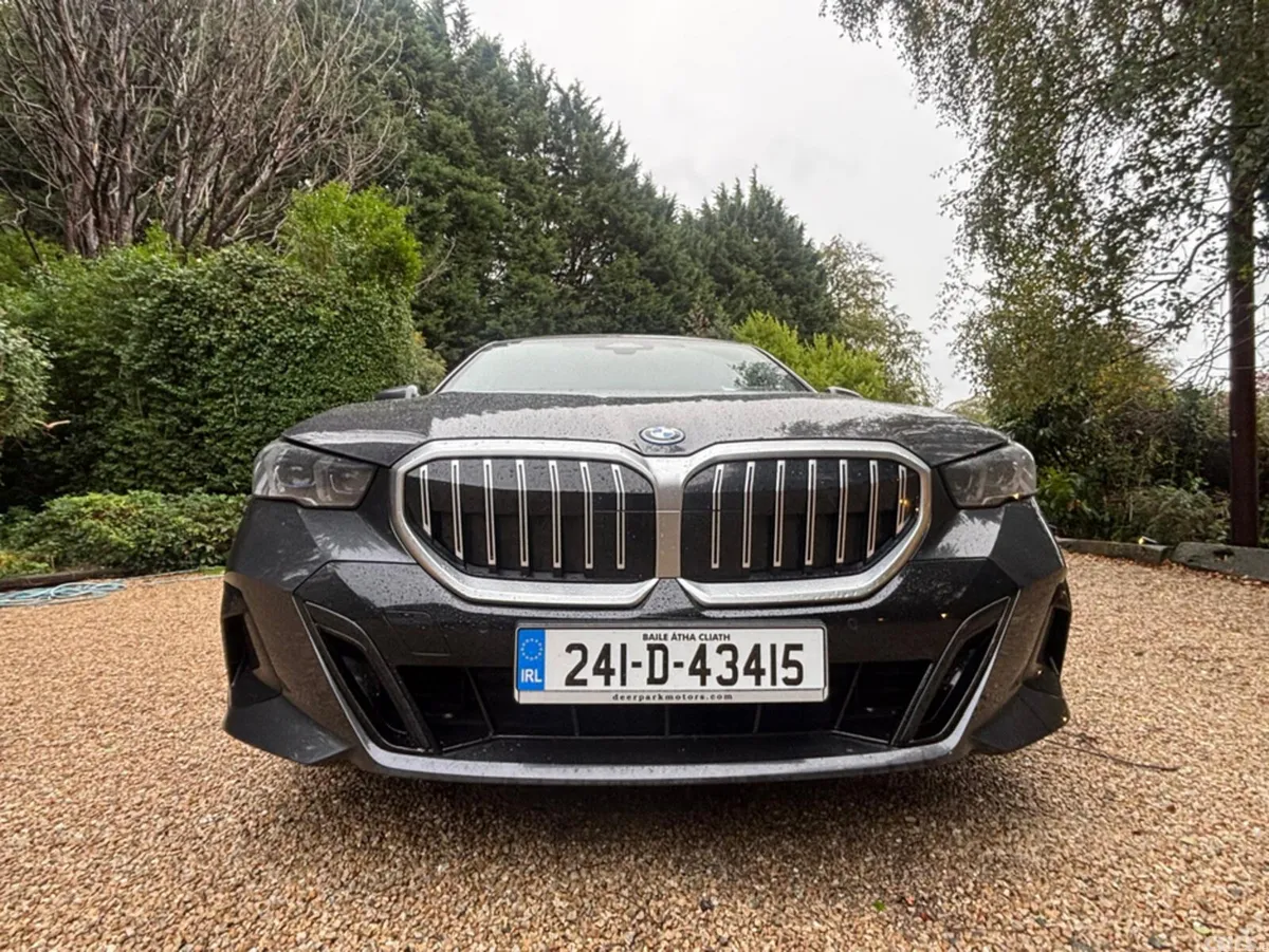 BMW 5-Series Saloon, Petrol Plug-in Hybrid, 2024, Grey