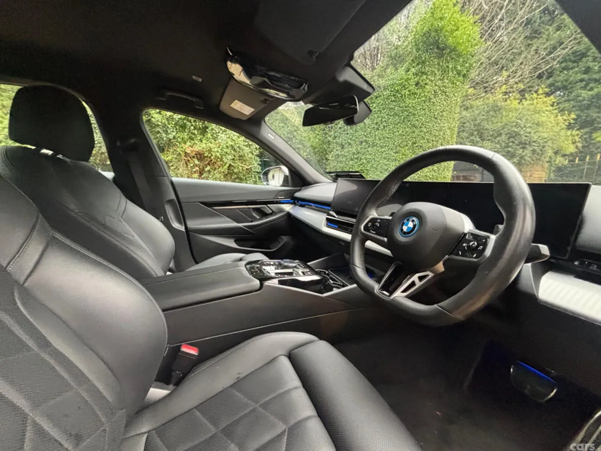 BMW 5-Series Saloon, Petrol Plug-in Hybrid, 2024, Grey