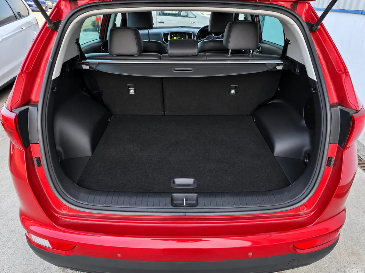 Kia Sportage SUV, Diesel, 2016, Red