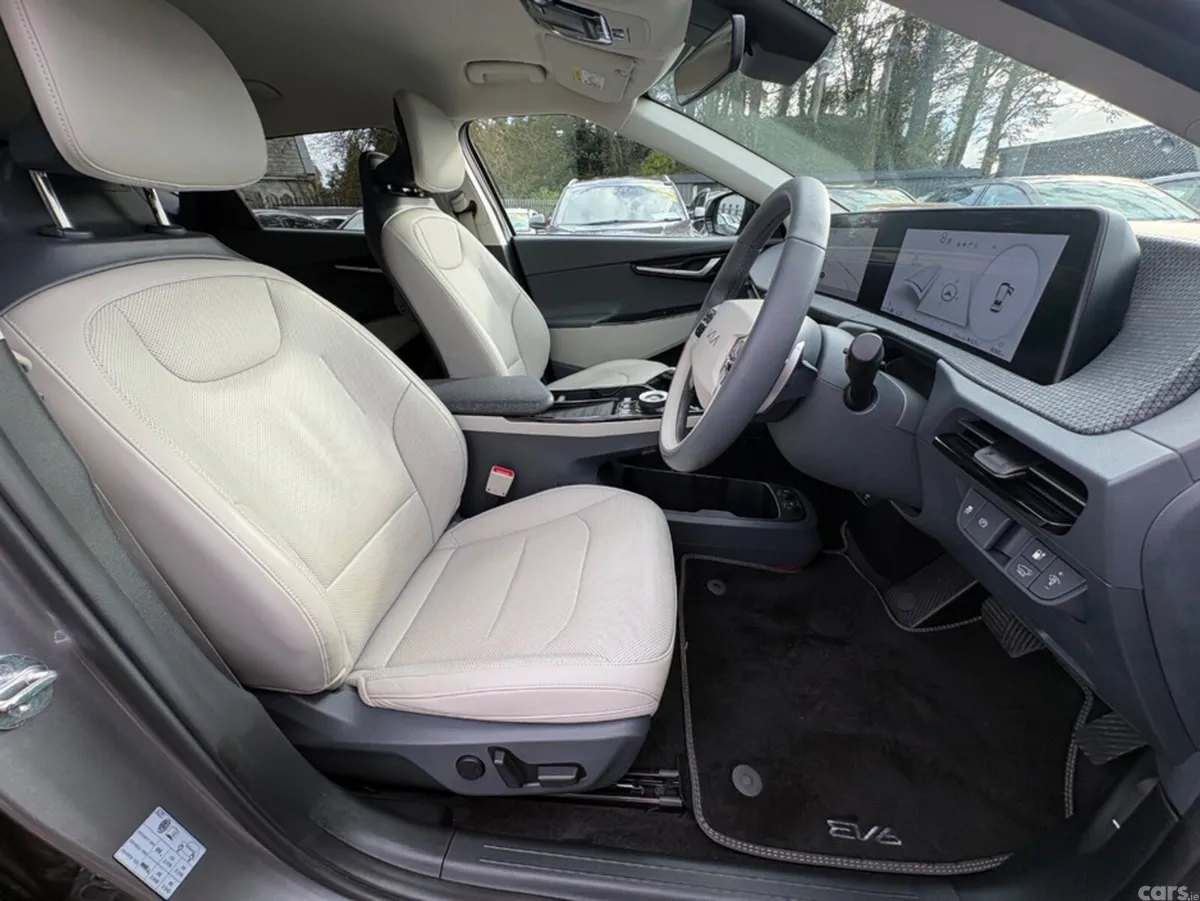 Kia EV6 Hatchback, Electric, 2024, Grey