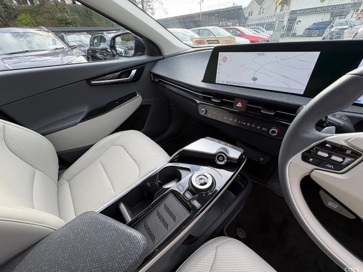 Kia EV6 Hatchback, Electric, 2024, Grey