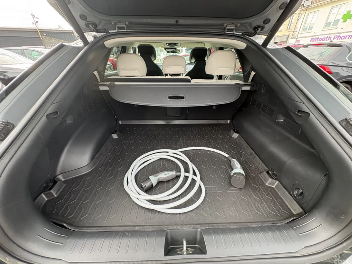 Kia EV6 Hatchback, Electric, 2024, Grey
