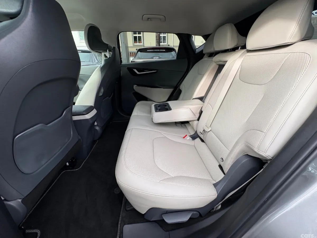 Kia EV6 Hatchback, Electric, 2024, Grey
