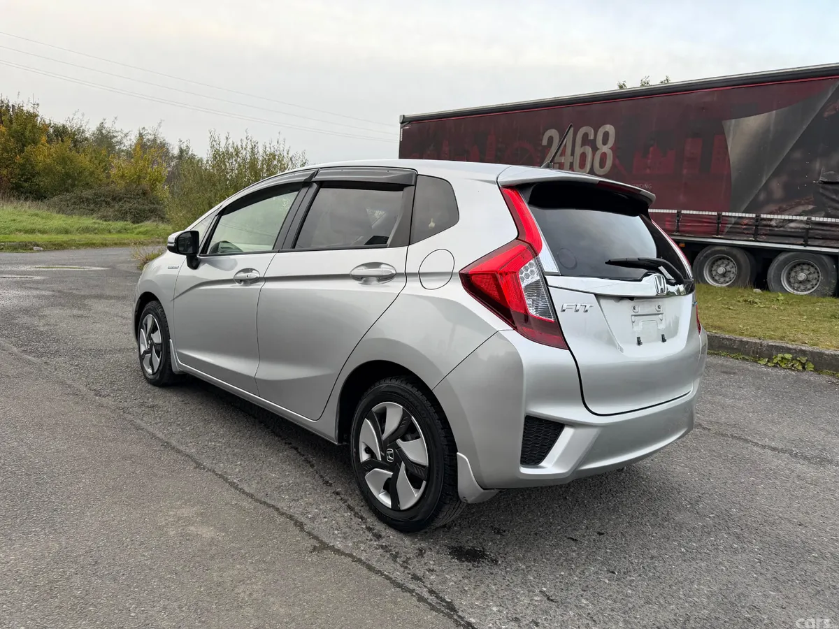 Honda Fit Hatchback, Petrol Hybrid, 2015, Silver