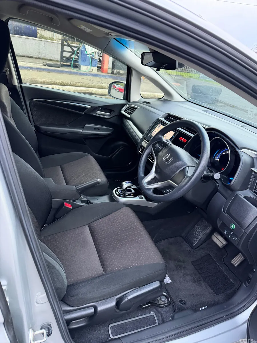 Honda Fit Hatchback, Petrol Hybrid, 2015, Silver