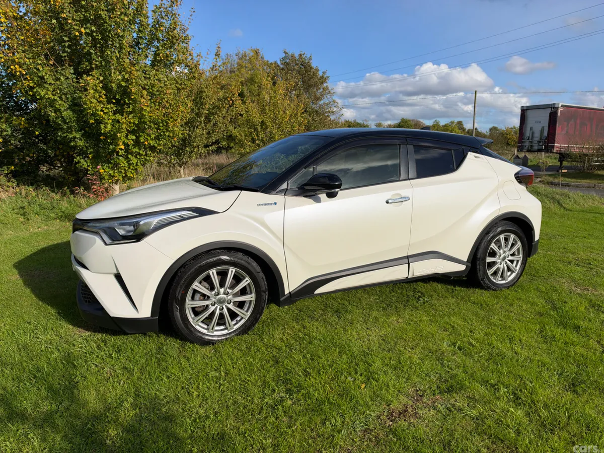 Toyota C-HR SUV, Petrol Hybrid, 2018, White