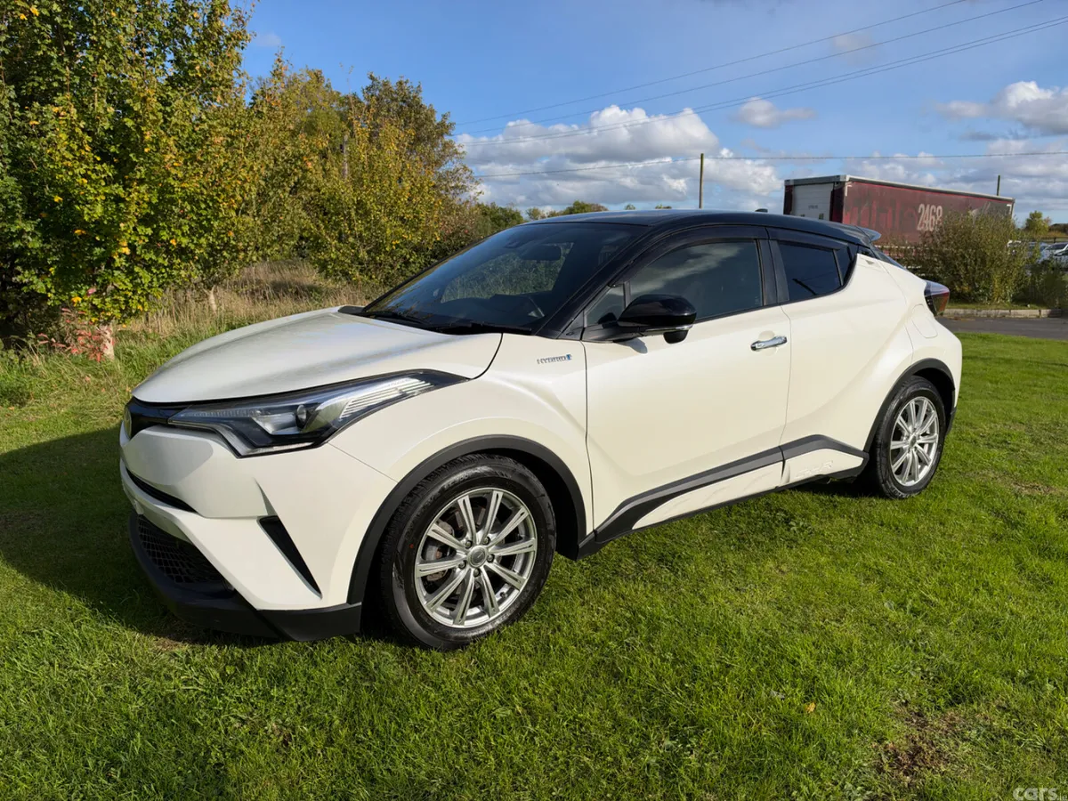 Toyota C-HR SUV, Petrol Hybrid, 2018, White