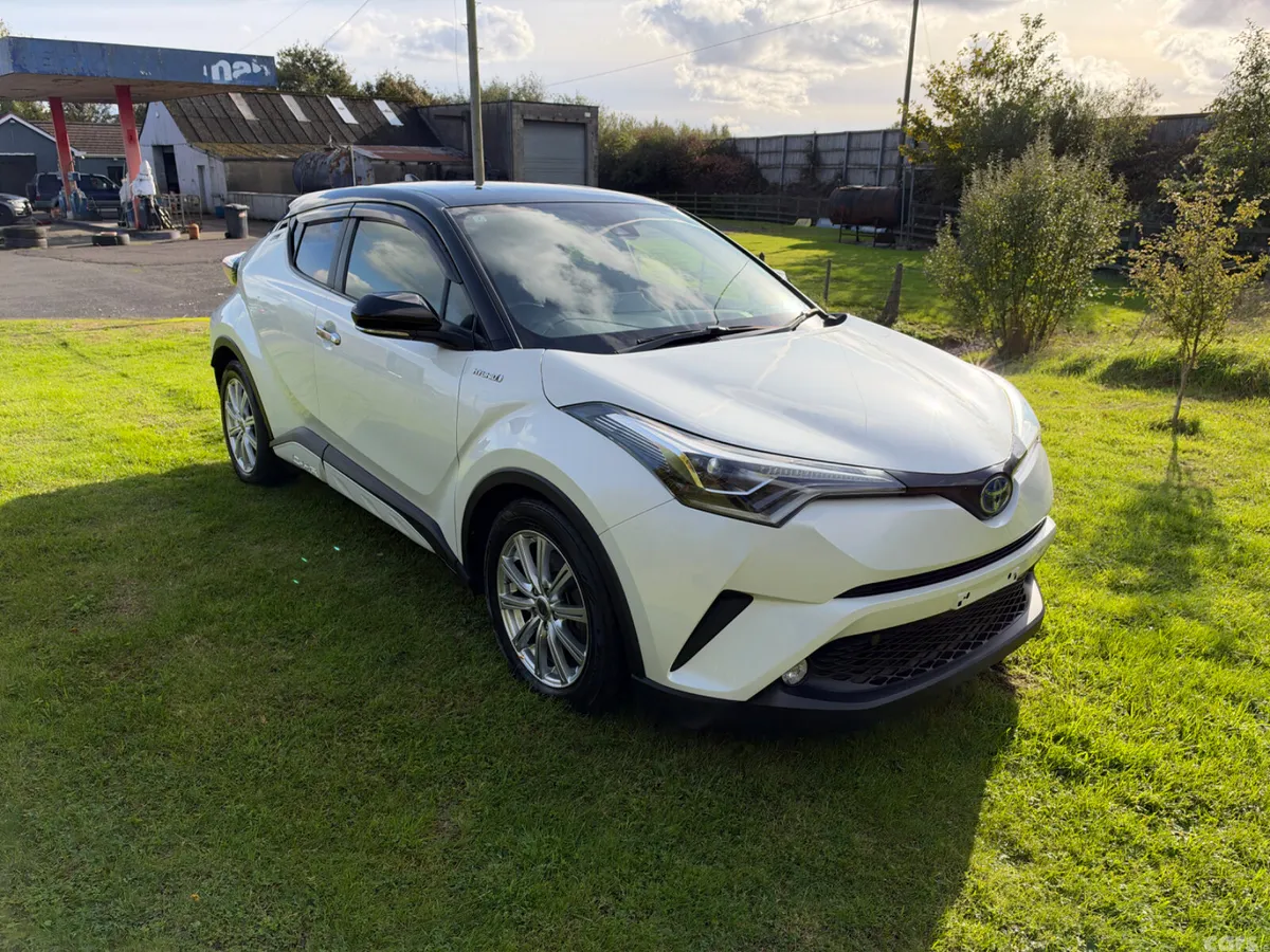 Toyota C-HR SUV, Petrol Hybrid, 2018, White