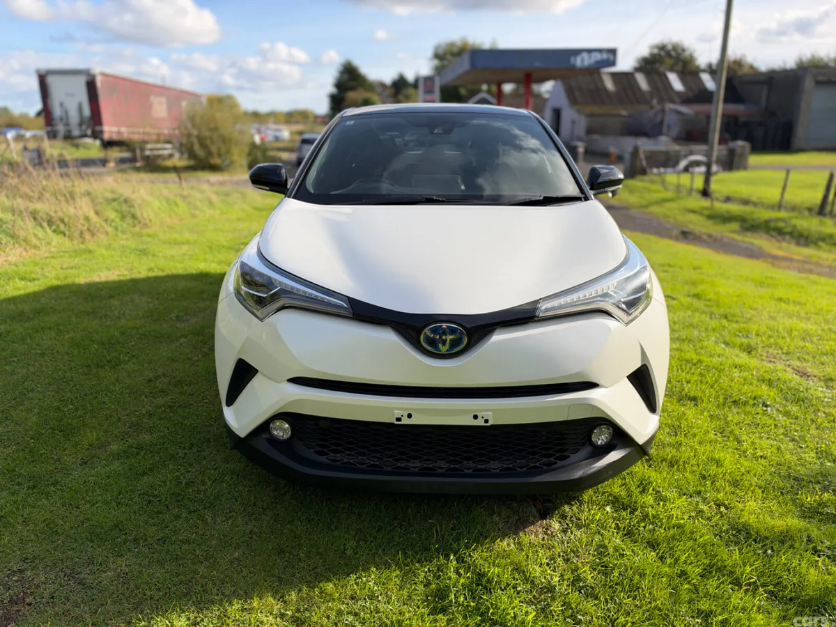 Toyota C-HR SUV, Petrol Hybrid, 2018, White