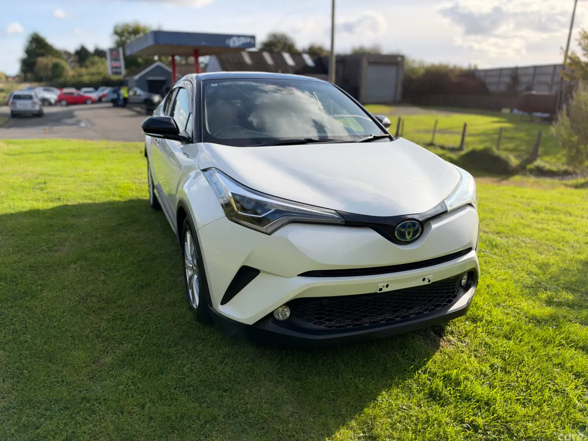 Toyota C-HR SUV, Petrol Hybrid, 2018, White