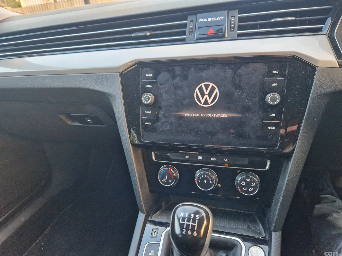Volkswagen Passat Saloon, Diesel, 2022, Black