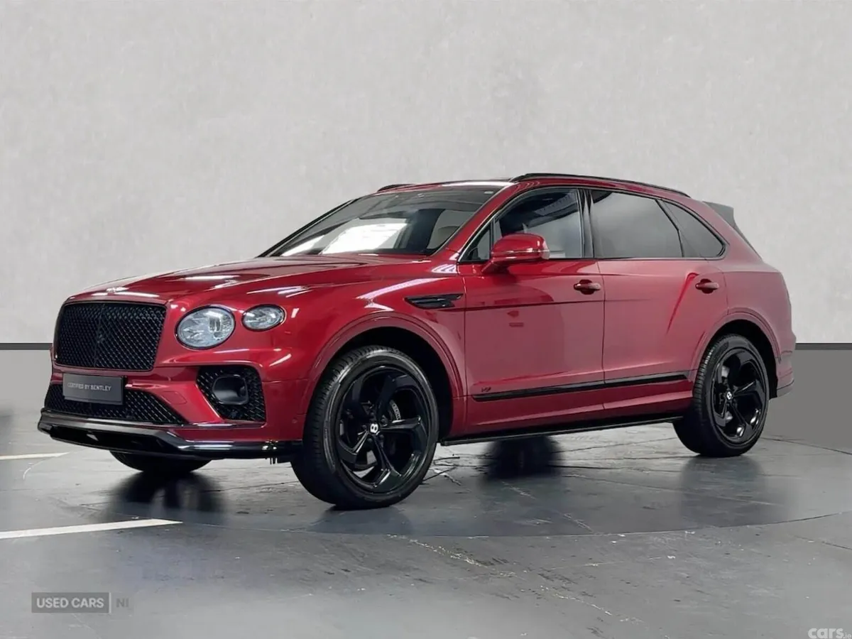 Bentley Bentayga SUV, Petrol, 2022, Red