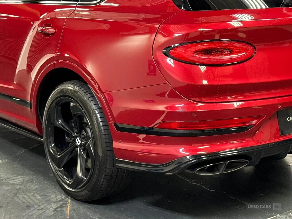 Bentley Bentayga SUV, Petrol, 2022, Red