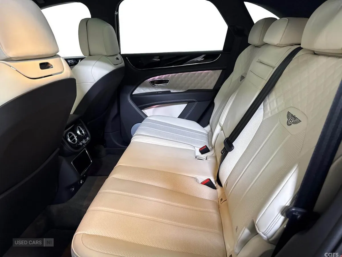 Bentley Bentayga SUV, Petrol, 2022, Red