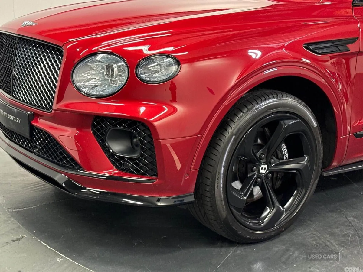 Bentley Bentayga SUV, Petrol, 2022, Red