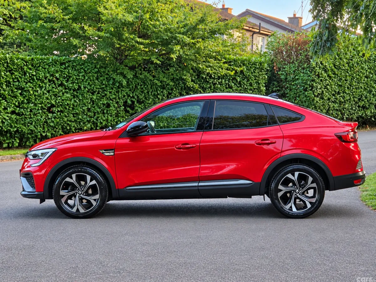Renault Arkana Hatchback, Petrol, 2023, Red