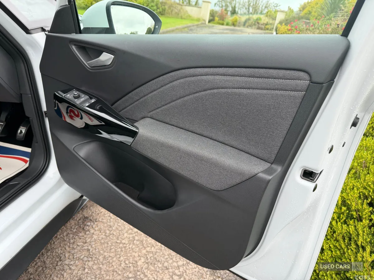 Volkswagen ID.3 Hatchback, Electric, 2024, White