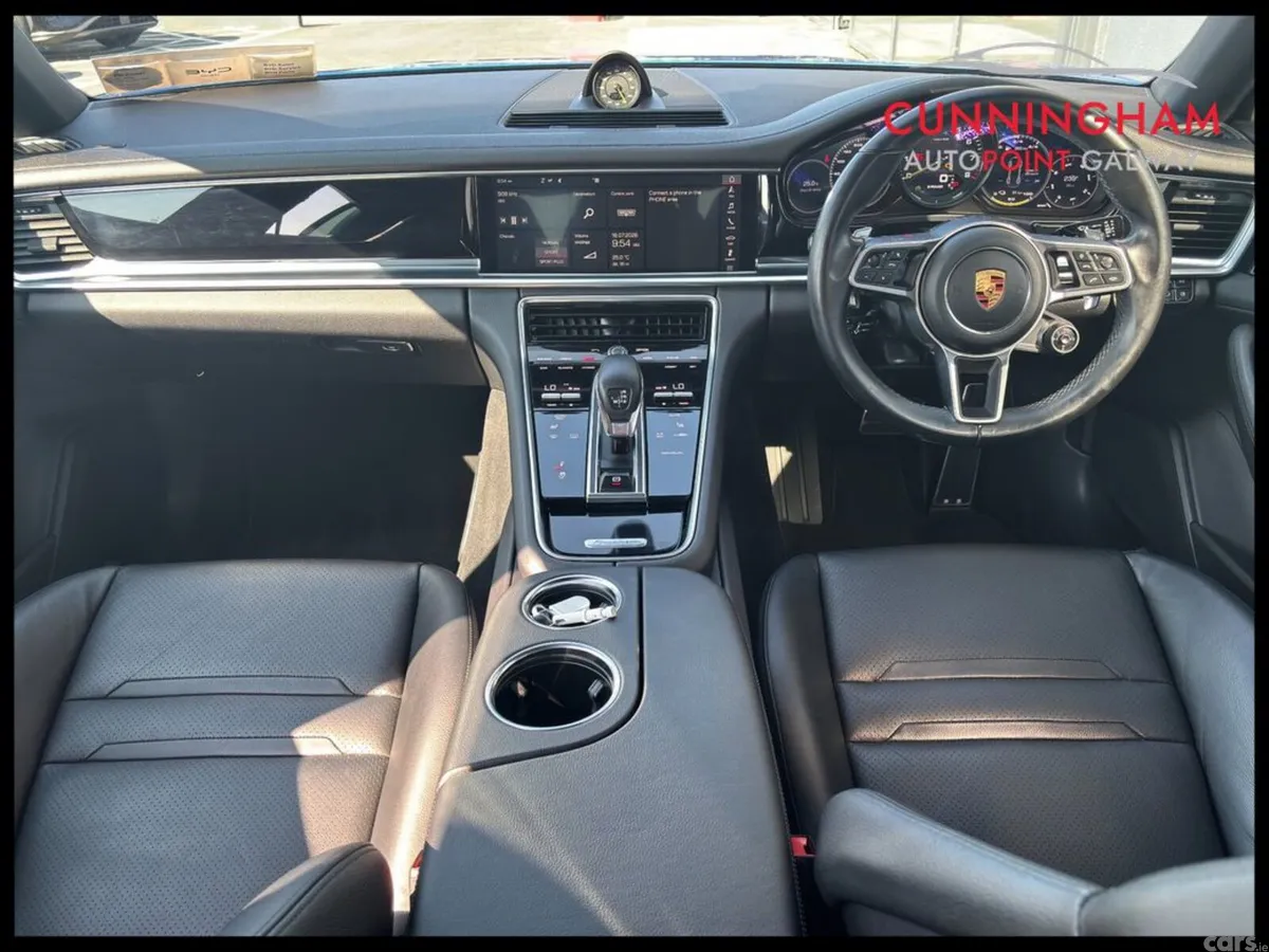 Porsche Panamera Hatchback, Petrol Plug-in Hybrid, 2018, Blue