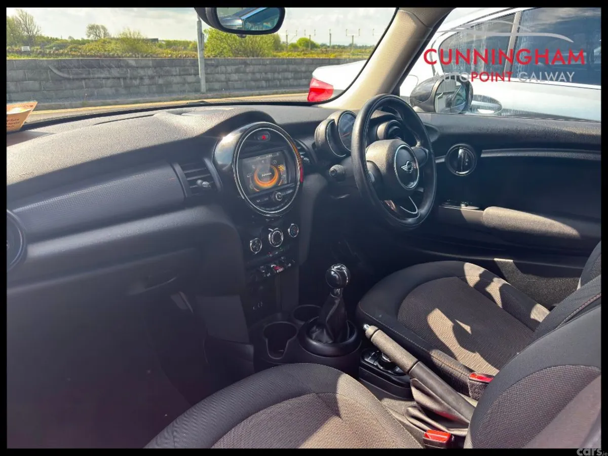 Mini Cooper Hatchback, Diesel, 2017, Grey