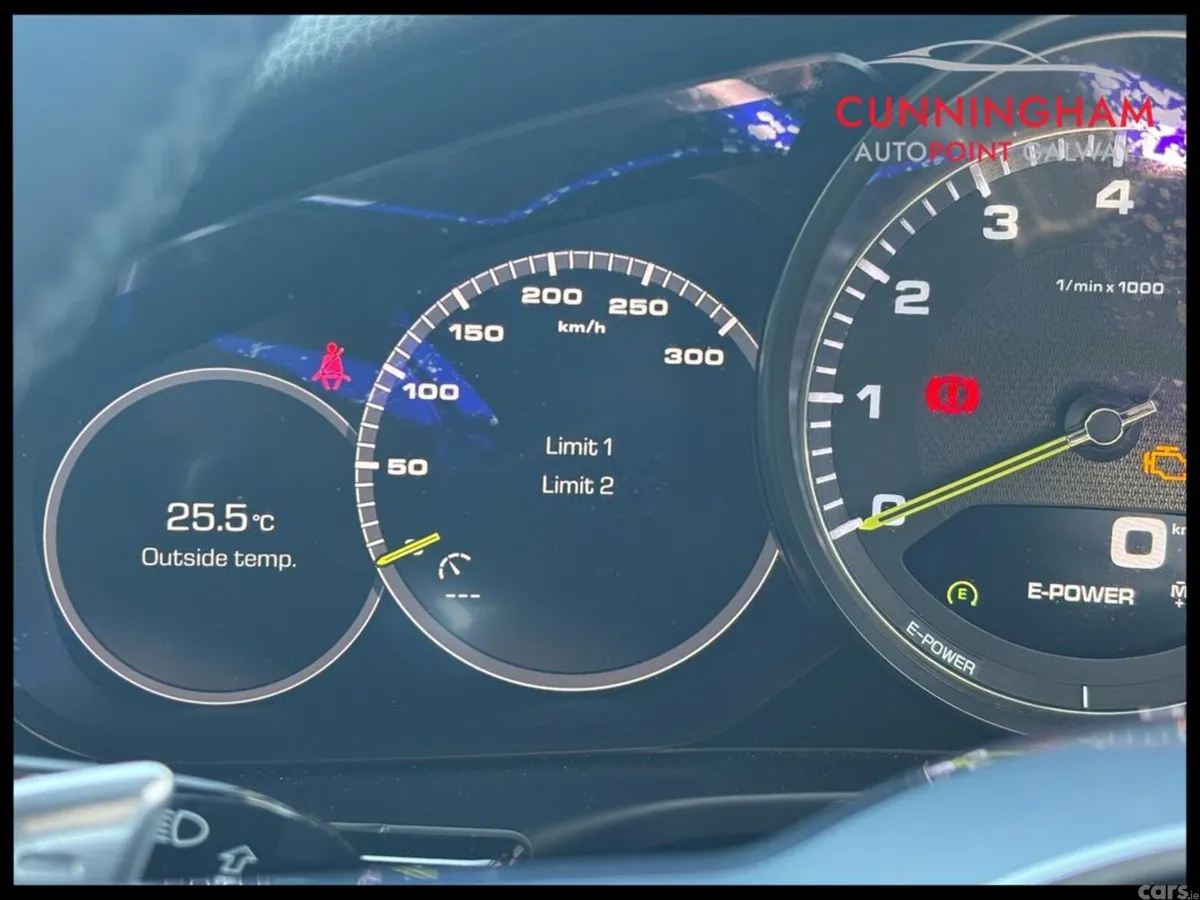 Porsche Panamera Hatchback, Petrol Plug-in Hybrid, 2018, Blue