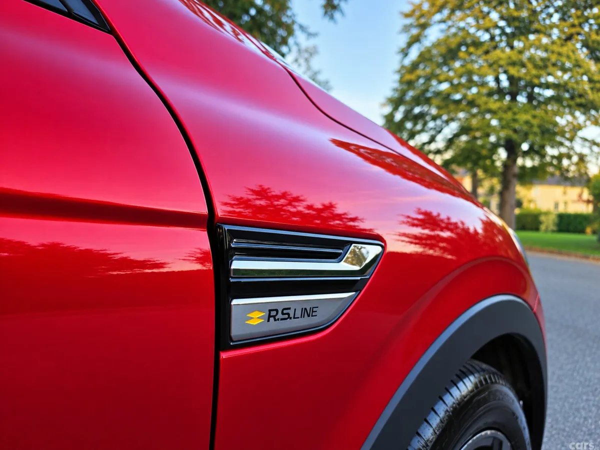 Renault Arkana Hatchback, Petrol, 2023, Red