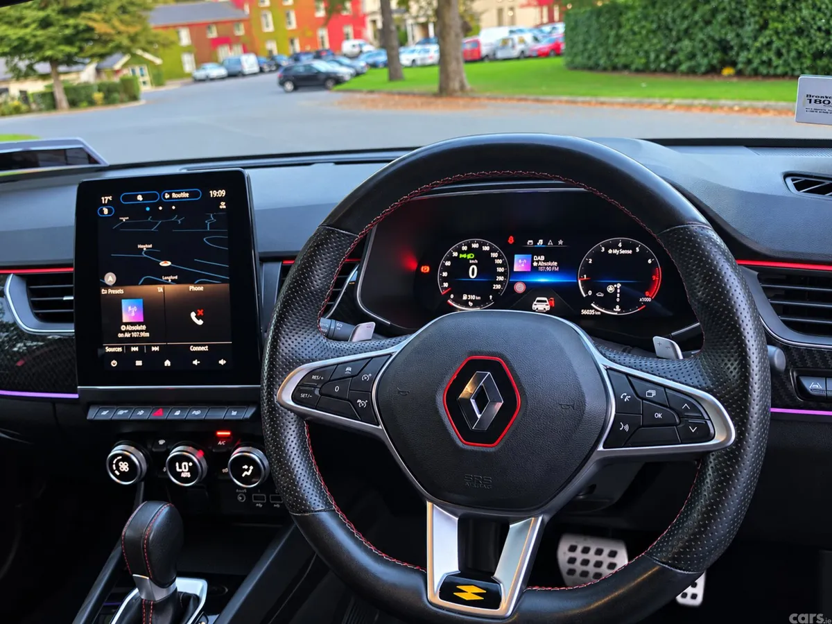Renault Arkana Hatchback, Petrol, 2023, Red