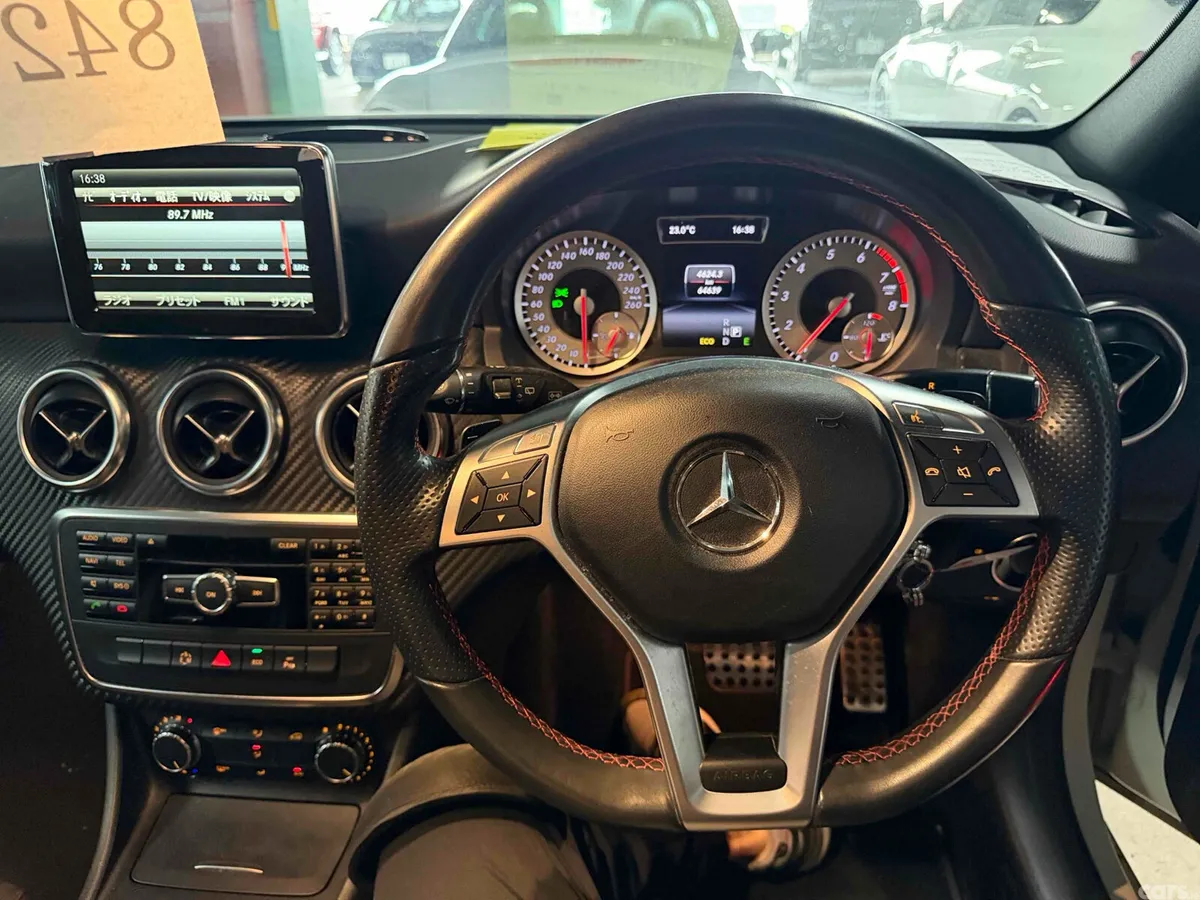 Mercedes-Benz A-Class Hatchback, Petrol, 2013, White