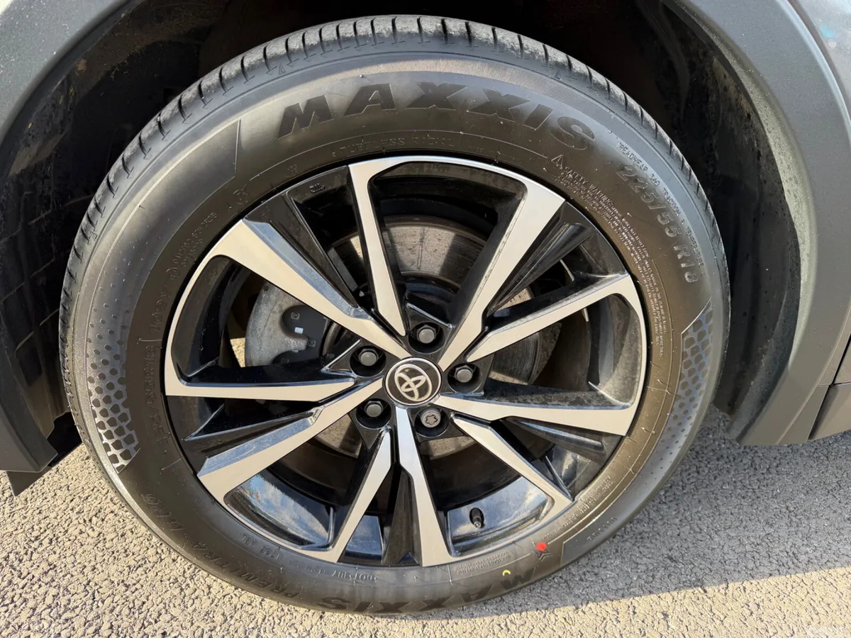 Toyota C-HR SUV, Petrol Plug-in Hybrid, 2024, Grey