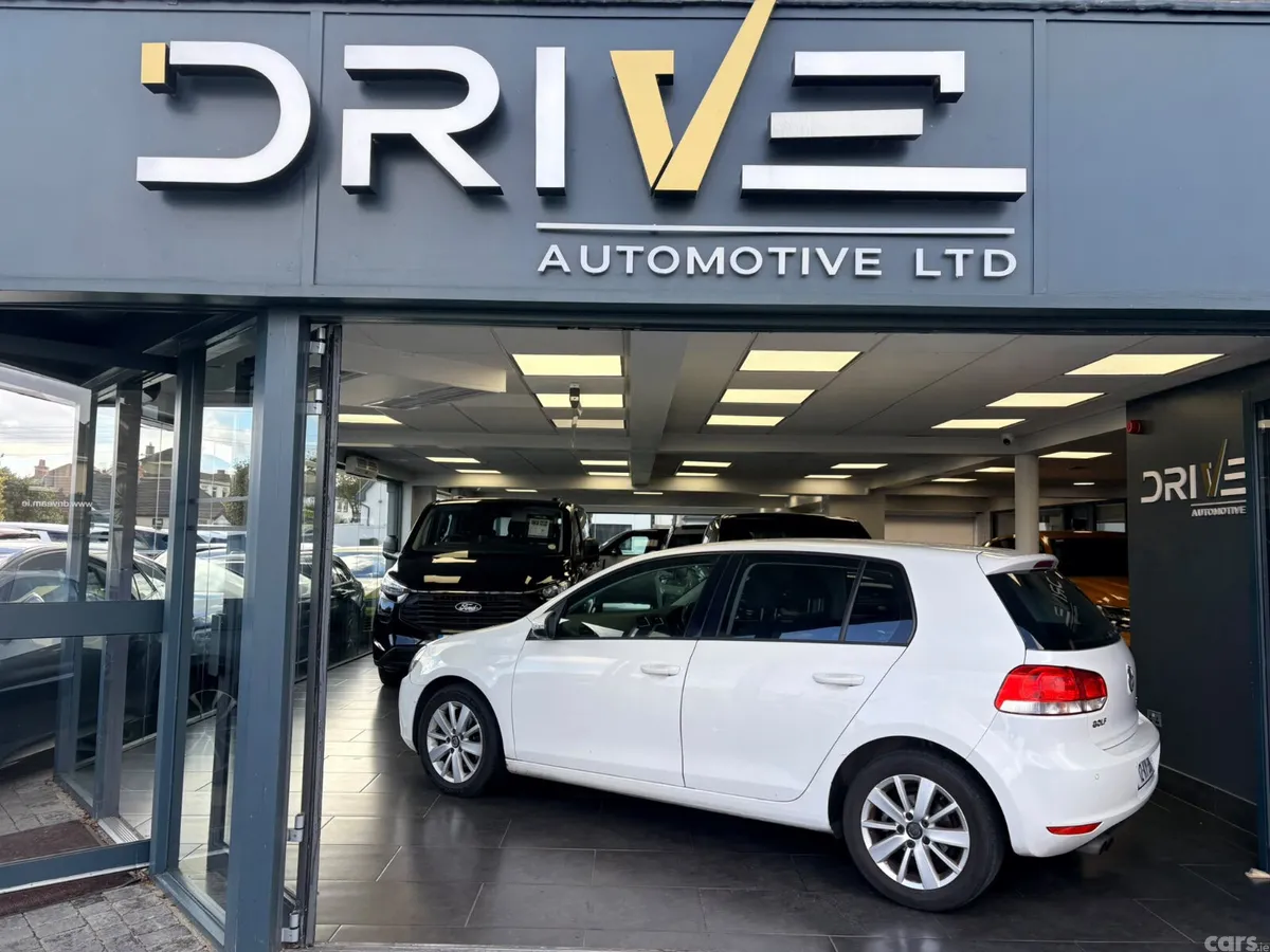 Volkswagen Golf Hatchback, Diesel, 2012, White