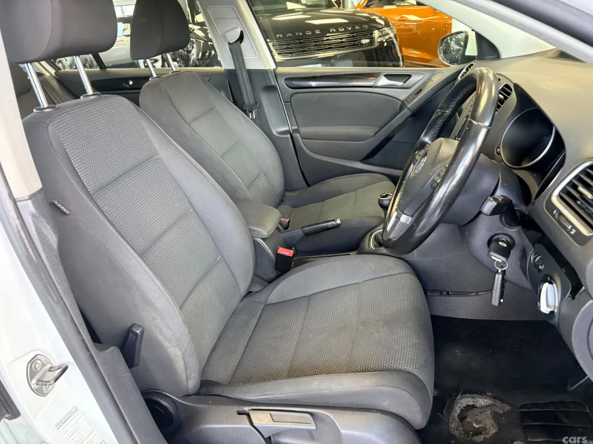 Volkswagen Golf Hatchback, Diesel, 2012, White