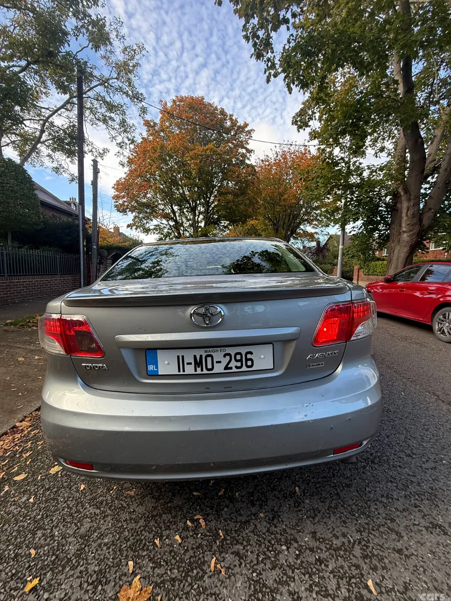 Toyota Avensis Saloon, Diesel, 2011, Grey