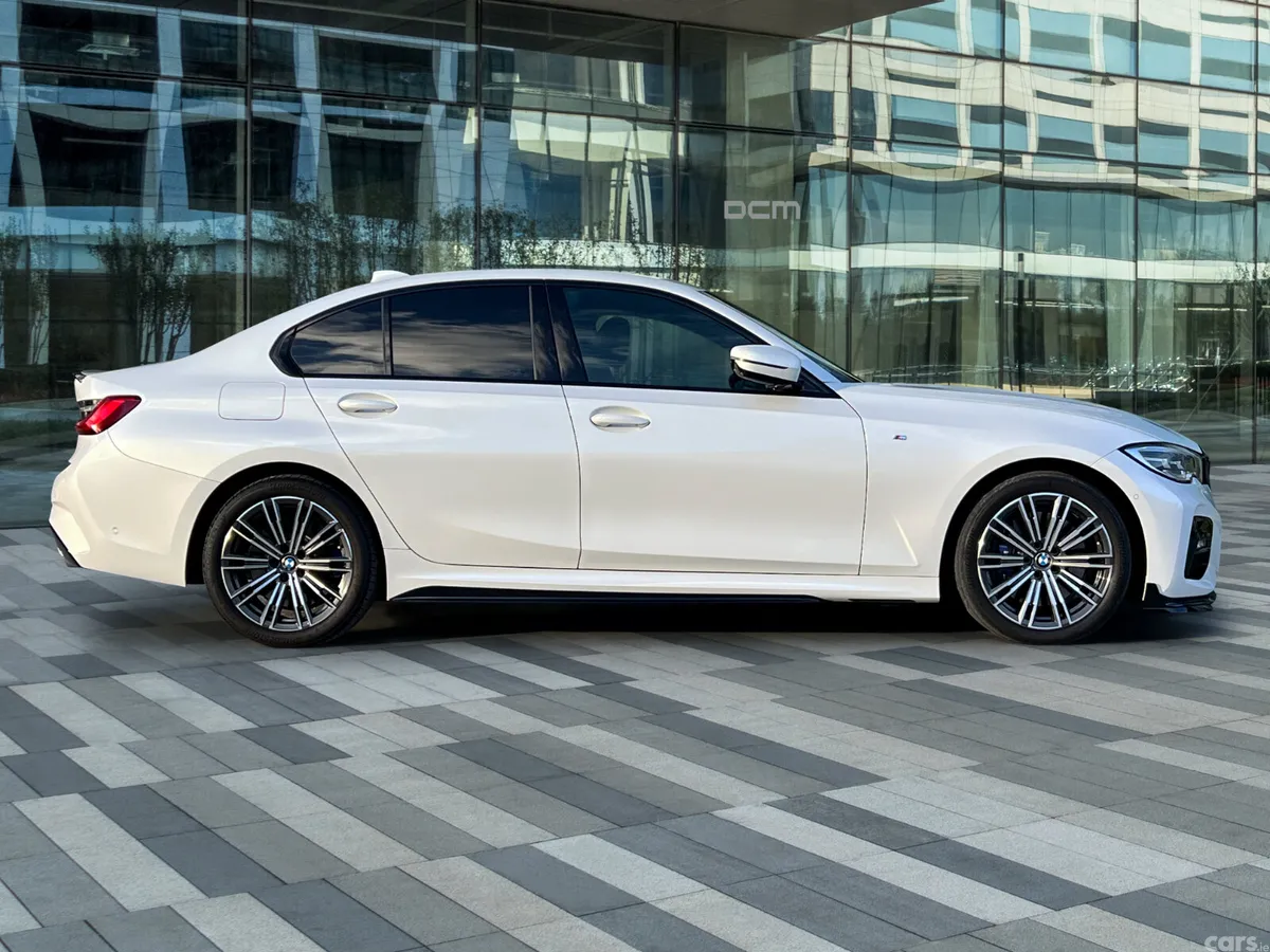 BMW 3-Series Saloon, Petrol Plug-in Hybrid, 2021, White