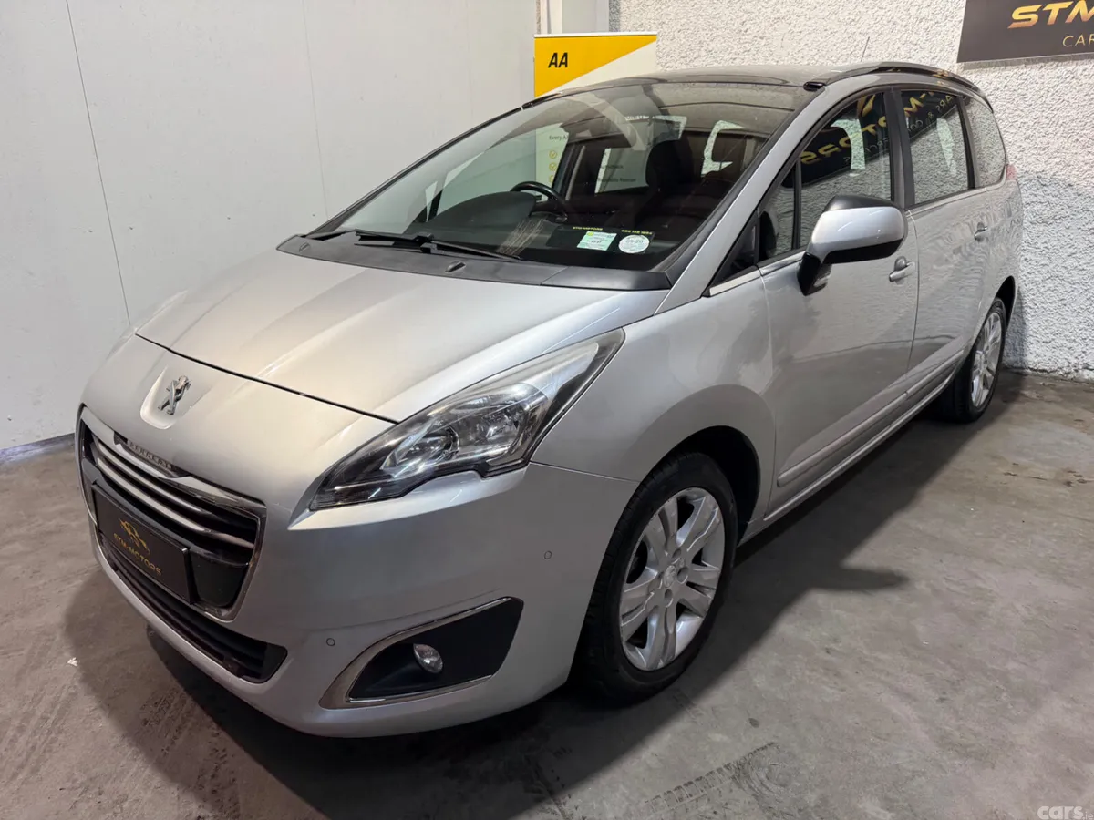 Peugeot 5008 MPV, Diesel, 2016, Grey