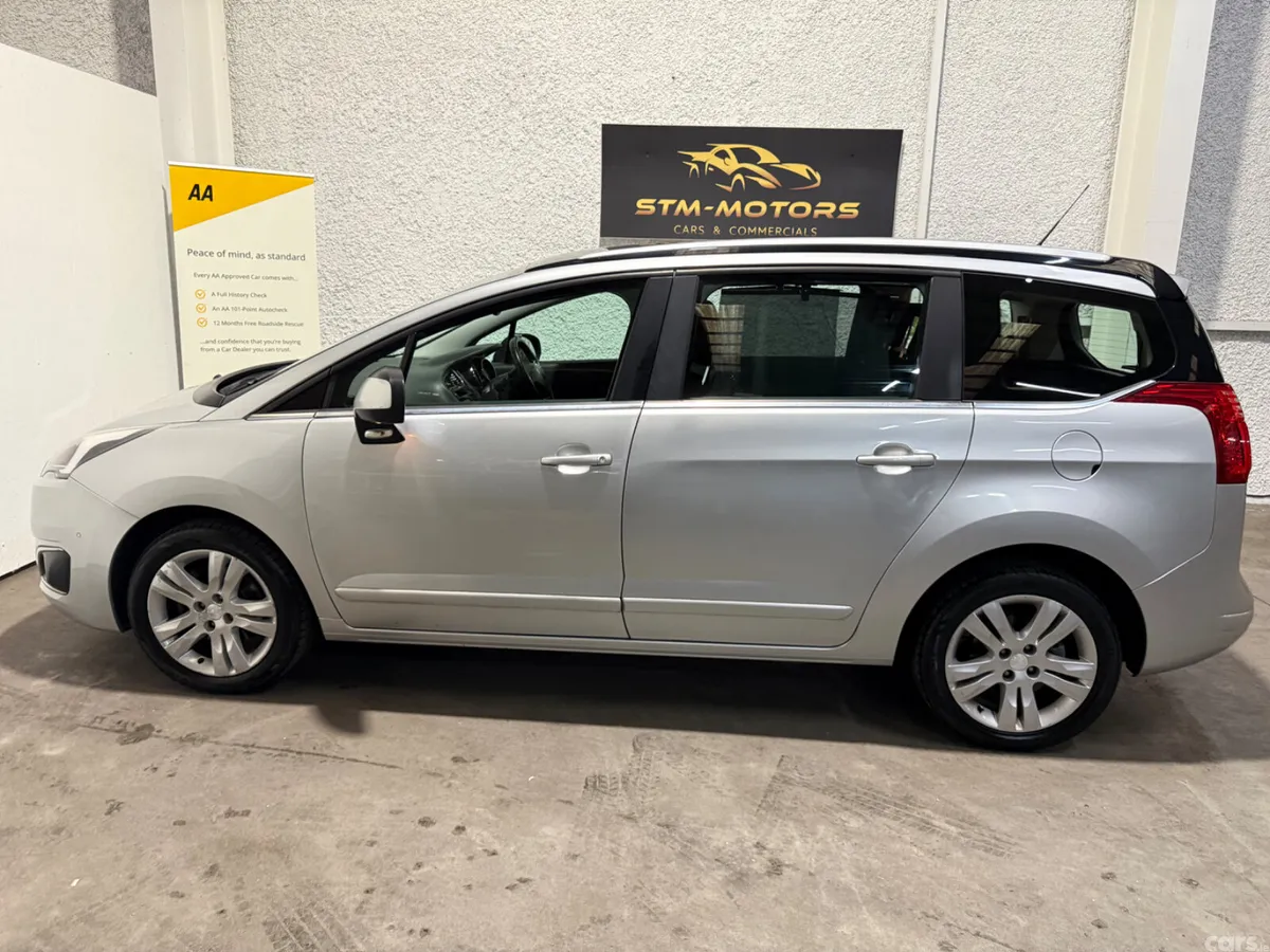 Peugeot 5008 MPV, Diesel, 2016, Grey