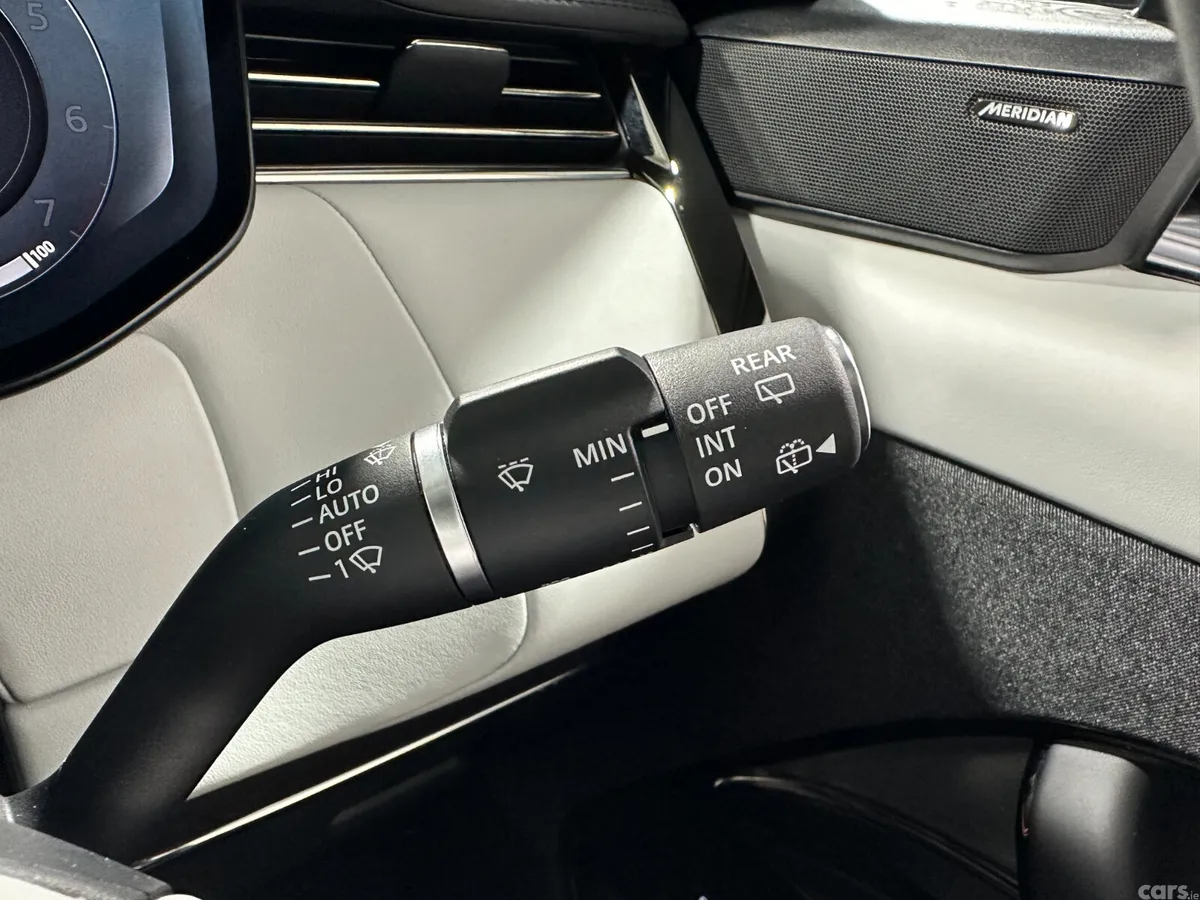 Land Rover Range Rover SUV, Petrol Hybrid, 2026, Black