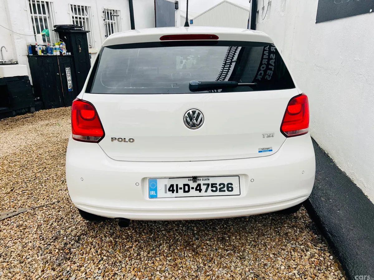 Volkswagen Polo Hatchback, Petrol, 2014, White