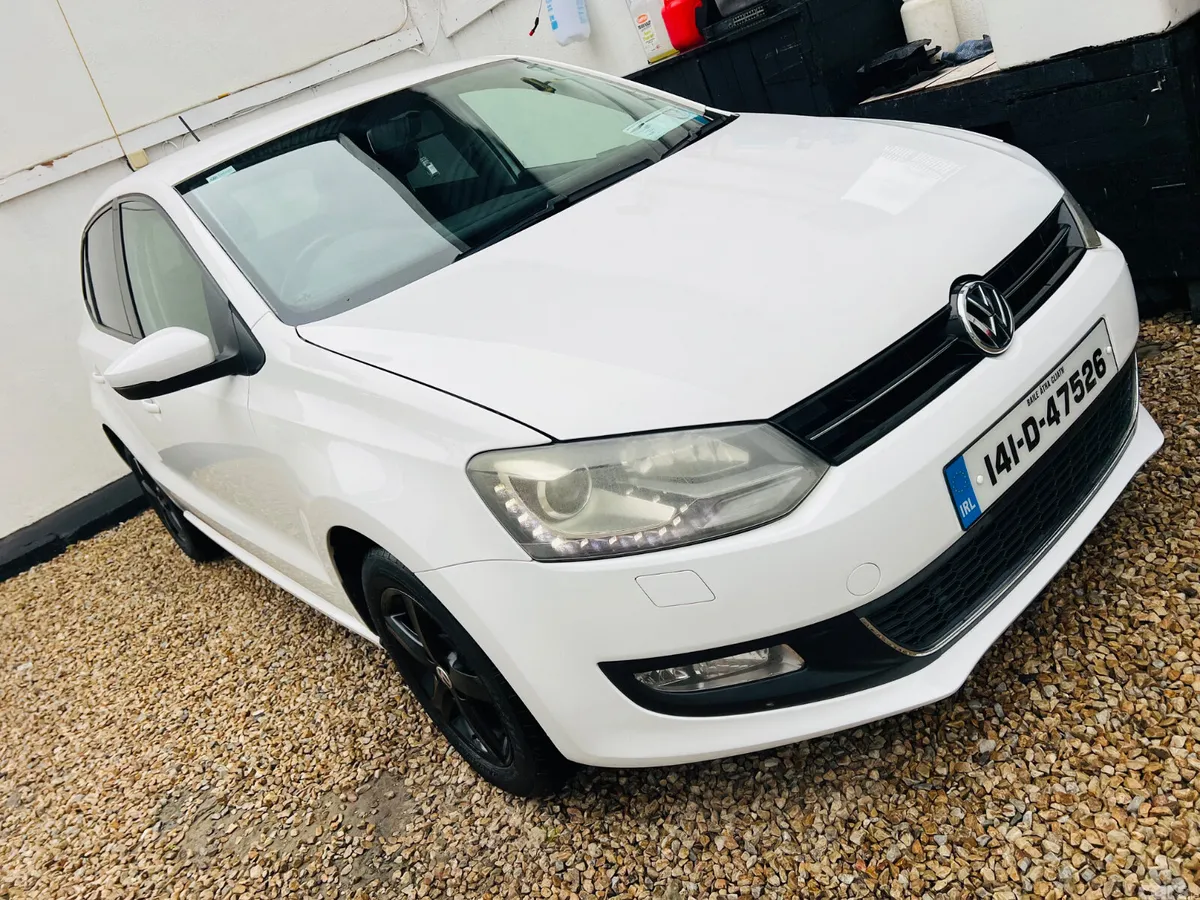Volkswagen Polo Hatchback, Petrol, 2014, White