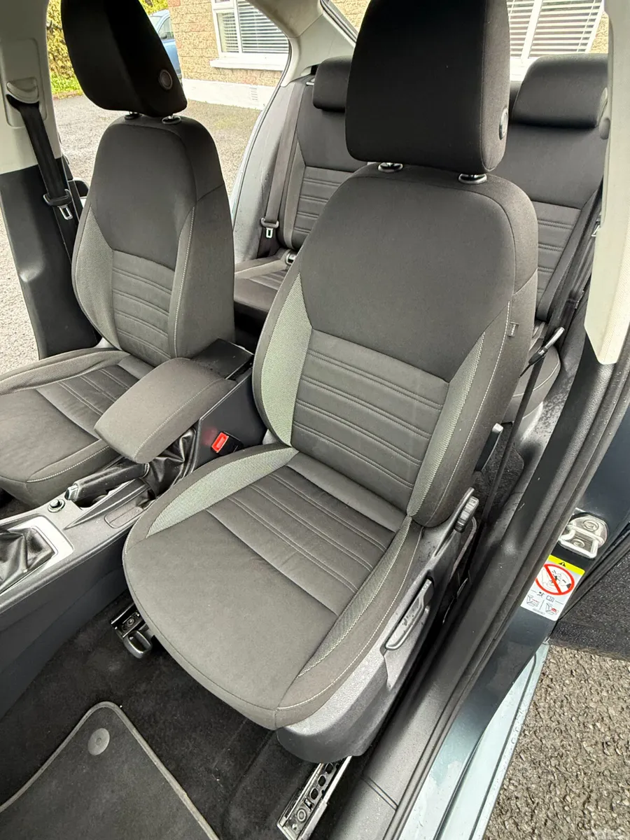 Skoda Octavia Saloon, Diesel, 2017, Grey