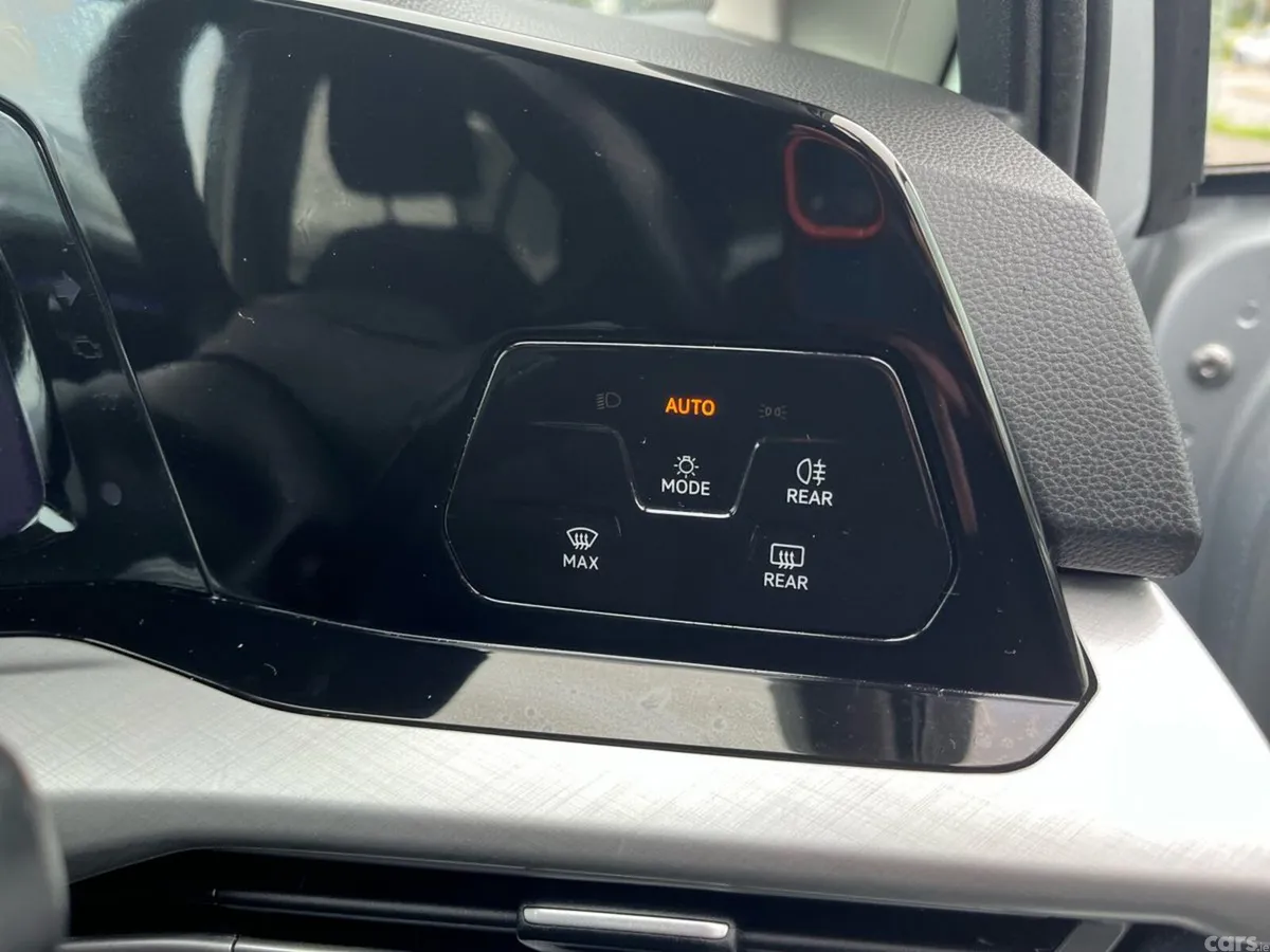 Volkswagen Golf Estate, Diesel, 2024, Silver